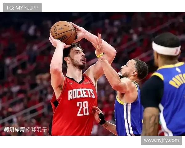 火箭队与勇士队今天比赛实况及分析